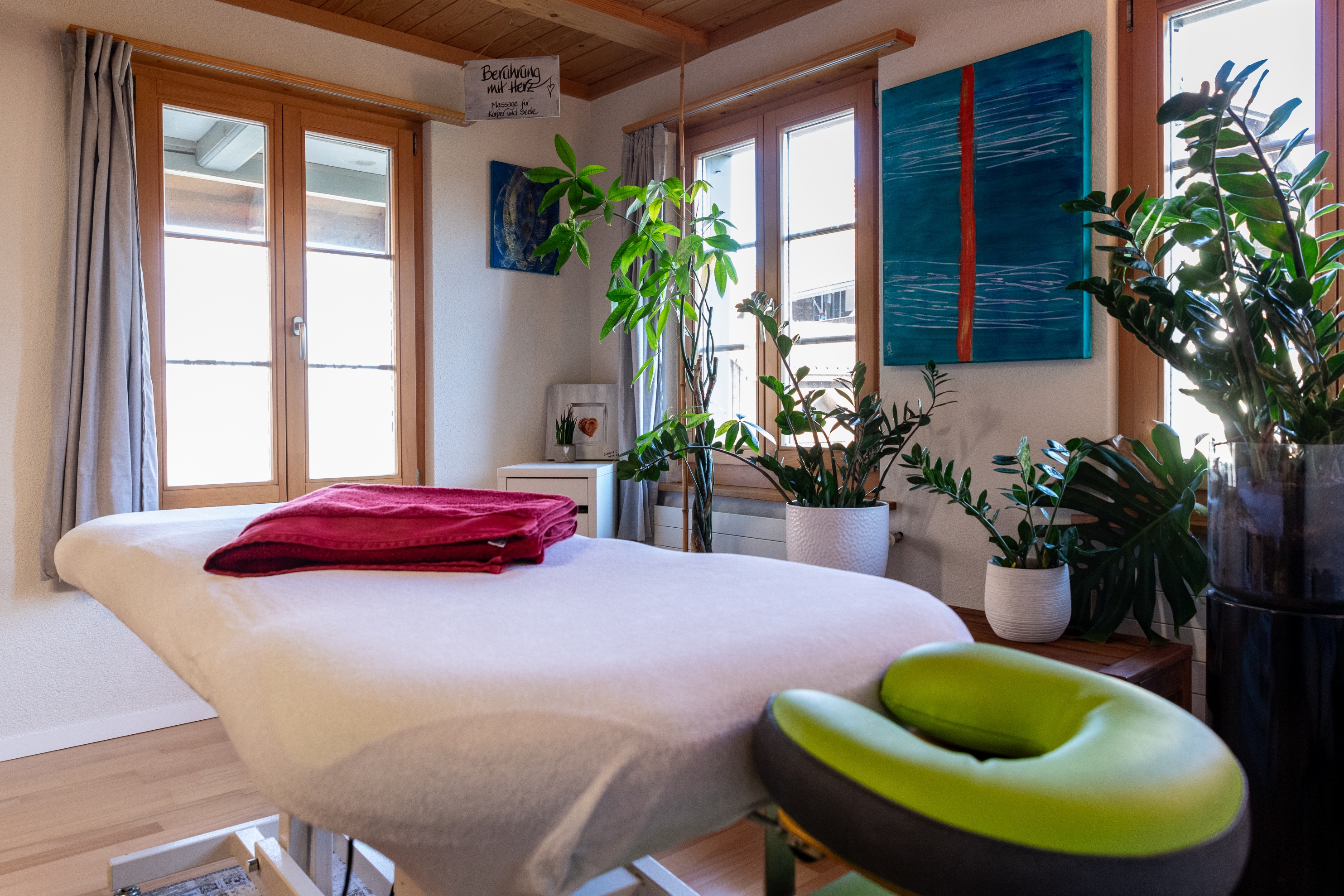 Massagepraxis rapperswil behandlungsraum – Chantal von Allmen, Rapperswil